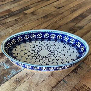 Wiza Boleslawiec Polish Pottery Blue and White Daisy Floral Oval Dish